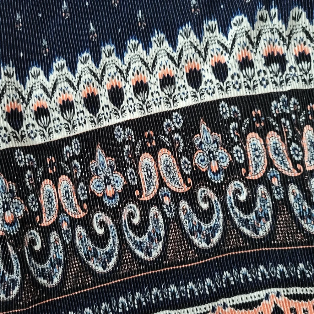 Lularoe Dianne pants, NWT - Picture 2 of 4